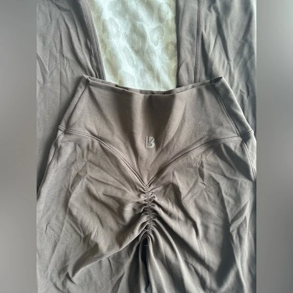 Buffbunny Cold Brew ☕️ Aggressive Scrunch Legging | Small - Picture 10 of 13